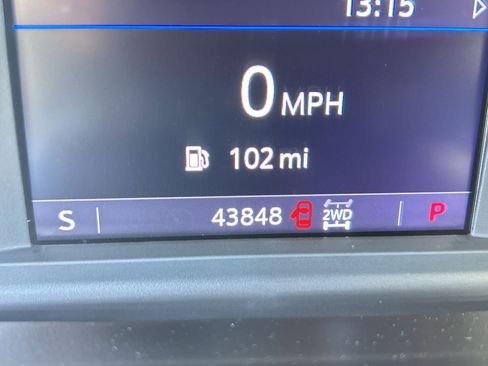 Used 2021 Chevrolet Silverado 1500 LT Trail Boss w/ Bed Protection Package image 19