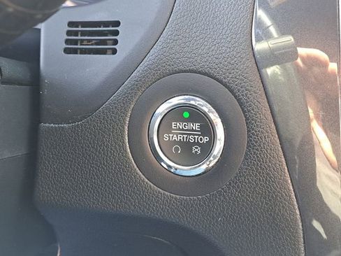 Used 2018 Ford Explorer Limited image 11