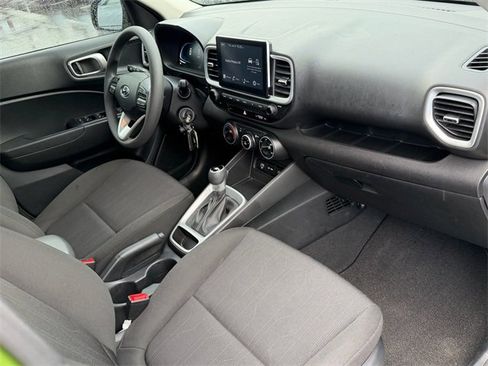 Used 2023 Hyundai Venue SE w/ Cargo Package image 15