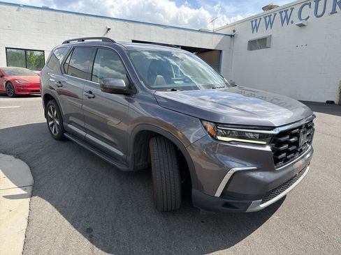 Certified 2023 Honda Pilot Elite image 12