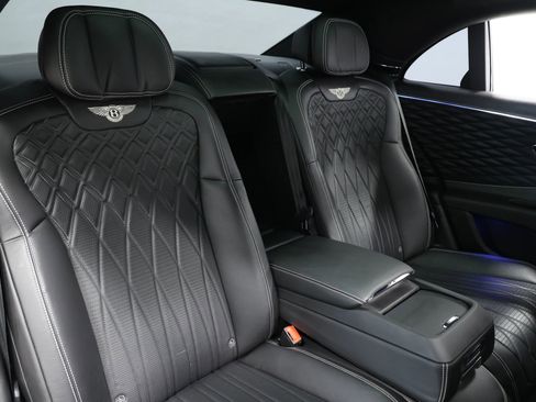 Used 2020 Bentley Flying Spur W12 image 93