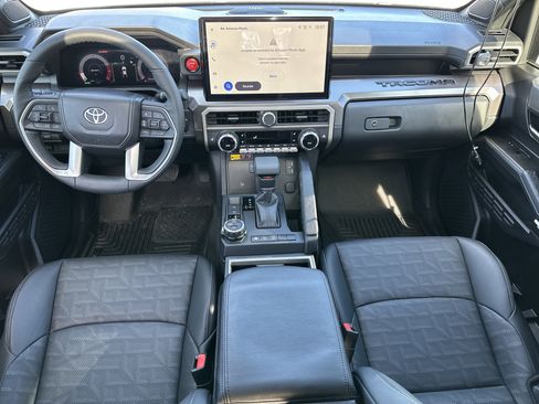 Used 2025 Toyota Tacoma TRD Off-Road w/ TRD Off Road Premium Package image 22