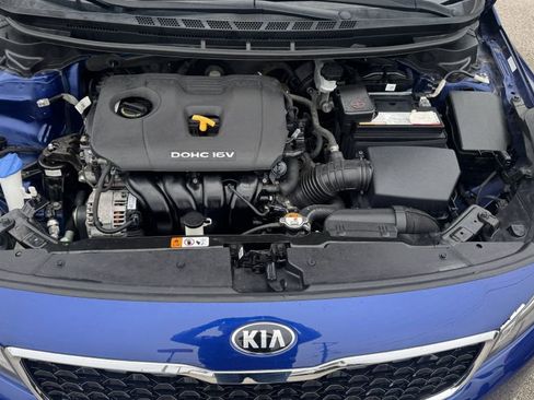 Used 2017 Kia Forte LX w/ LX Popular Package image 11