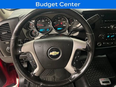 Used 2010 Chevrolet Silverado 2500 LT w/ Interior Plus Package AWD/4WD image 18