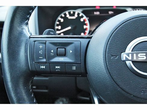 Certified 2023 Nissan Rogue SL w/ SL Premium Package image 15