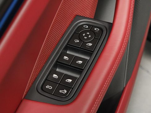New 2026 Porsche Macan GTS Electric AWD/4WD image 28