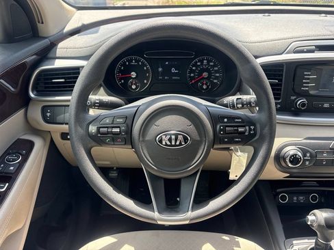 Used 2016 Kia Sorento FWD image 22