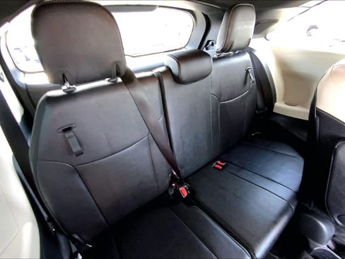 New 2025 Toyota Sienna Platinum image 36