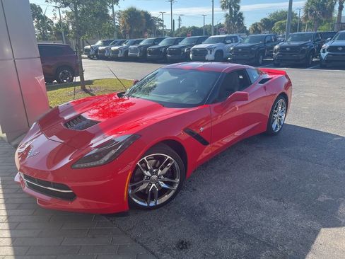 Used 2019 Chevrolet Corvette Stingray Coupe w/ Z51 1LT RWD image 2