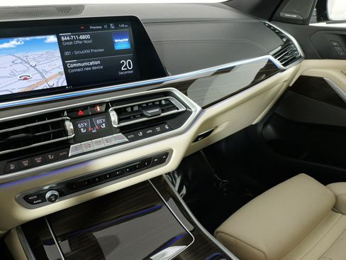Used 2021 BMW X5 M50i w/ Premium Package image 48