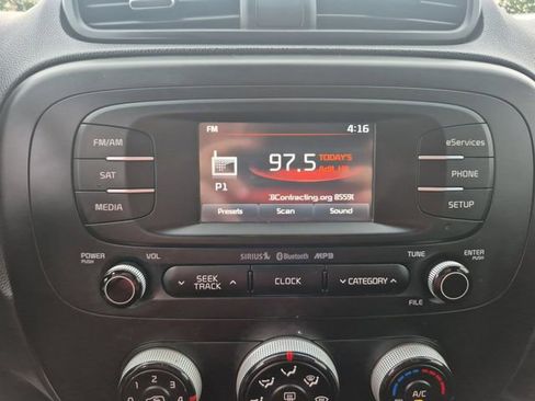 Used 2014 Kia Soul + w/ UVO w/Eservices Package FWD image 21