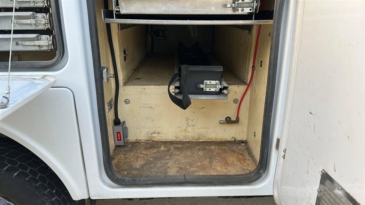 Used 2015 Ford F450 XL w/ Snow Plow Prep Package RWD image 11