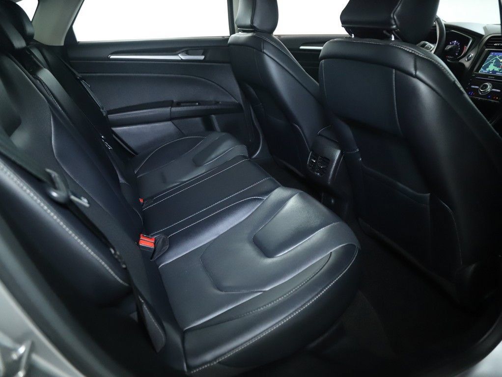 Used 2020 Ford Fusion Titanium FWD image 37