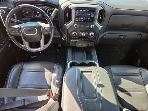Used 2022 GMC Sierra 3500 Denali w/ Denali Ultimate Package AWD/4WD image 18