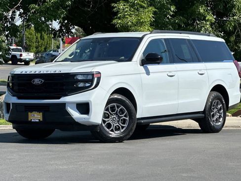 Certified 2025 Ford Expedition Max Active AWD/4WD image 1