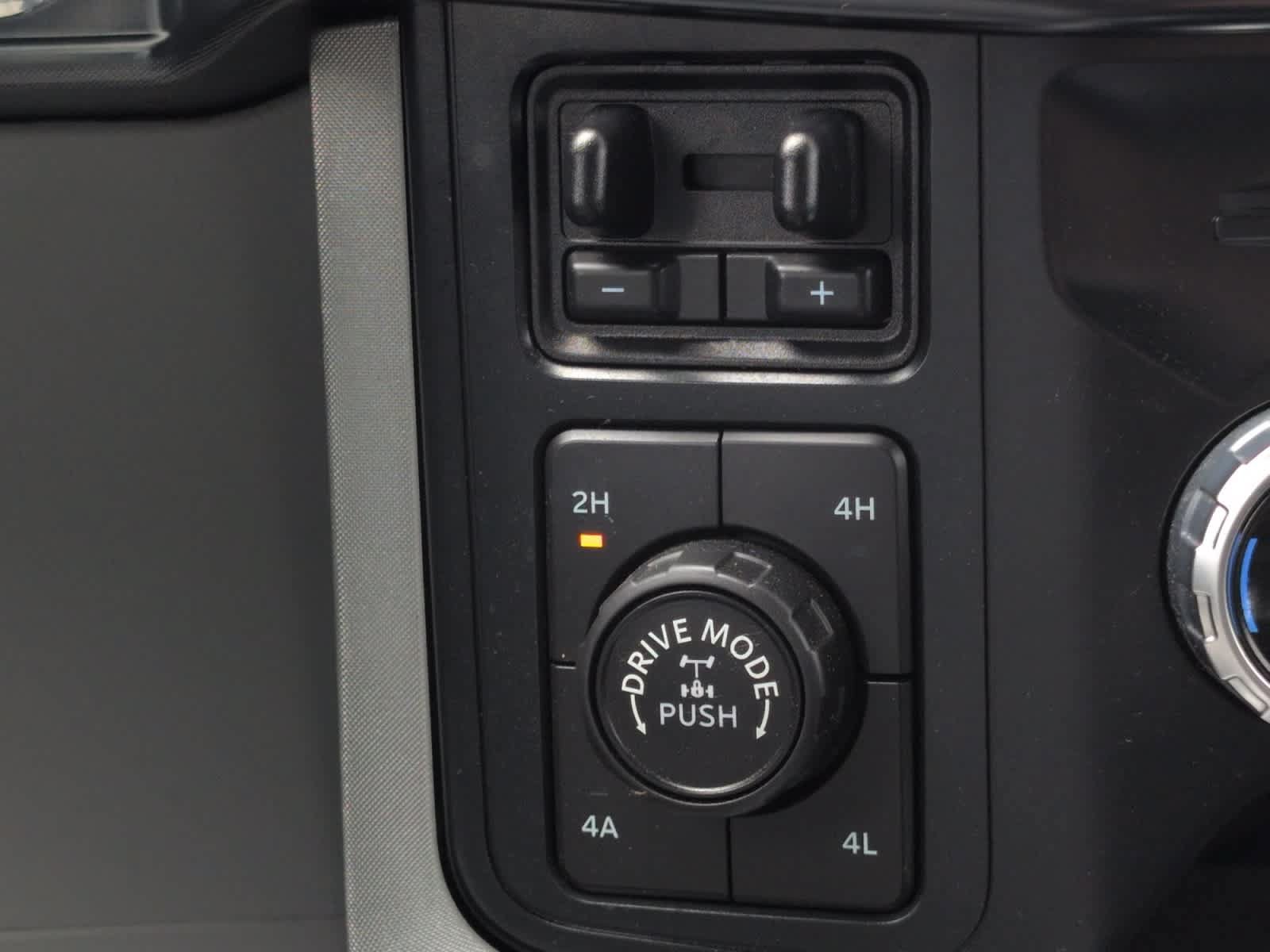 Used 2023 Ford F150 Limited AWD/4WD image 33