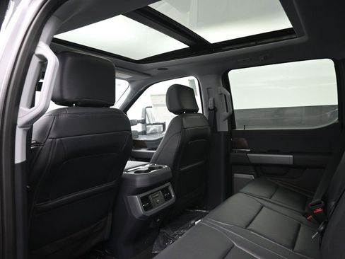 New 2026 Ford F250 Lariat w/ Black Appearance Package image 23