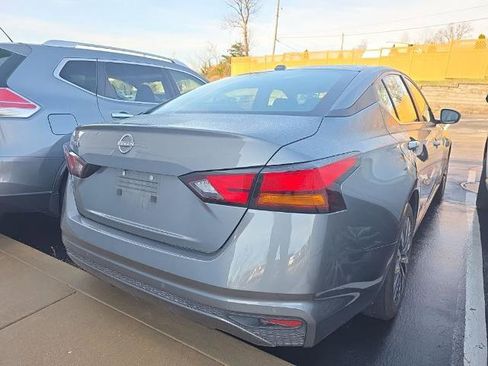 Certified 2025 Nissan Altima 2.5 SV image 5