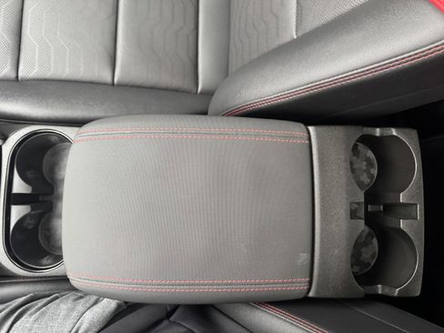 Used 2024 Chevrolet Colorado Z71 w/ Z71 Convenience Package 2 image 26