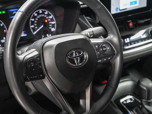 Certified 2025 Toyota Corolla SE FWD image 21