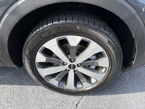 Used 2022 Kia Telluride S AWD/4WD image 29