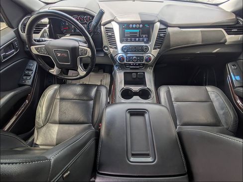 Used 2019 GMC Yukon XL SLT RWD image 16