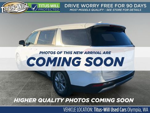 Used 2024 Kia Carnival LX image 3