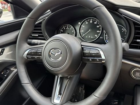 New 2026 MAZDA MAZDA3 Hatchback w/Premium Plus Pkg image 53