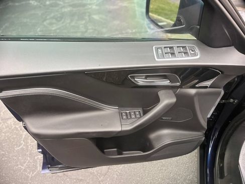 Used 2017 Jaguar F-PACE R-Sport AWD/4WD image 13