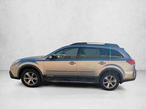 Used 2014 Subaru Outback 2.5i Limited w/ Moonroof Package image 8