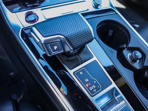 Used 2025 Audi RS 6 performance w/ Matte Carbon Package image 26