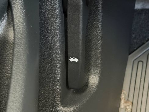 Used 2020 Hyundai Elantra SE FWD image 40