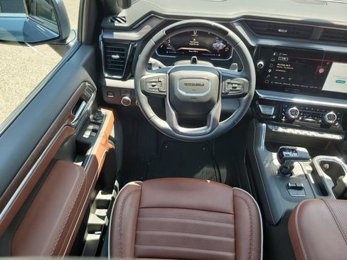 Used 2026 GMC Sierra 1500 Denali Ultimate AWD/4WD image 11