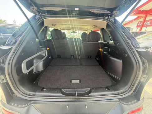 Used 2016 Jeep Cherokee Sport FWD image 12