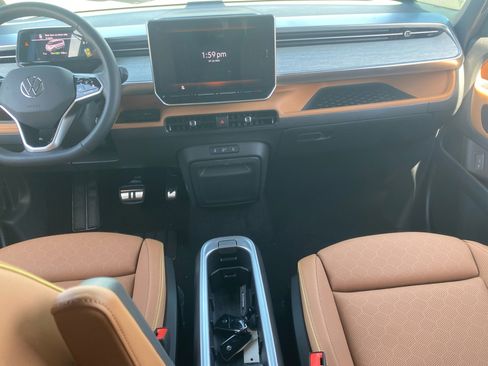 New 2025 Volkswagen ID. Buzz Pro S image 19