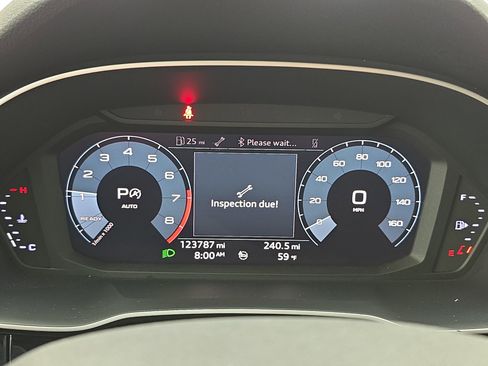 Used 2020 Audi Q3 2.0T Premium AWD/4WD image 19