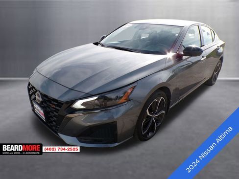 Used 2024 Nissan Altima 2.5 SR w/ SR Premium Package image 1