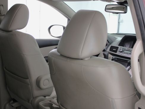 Used 2016 Honda Odyssey EX-L image 42