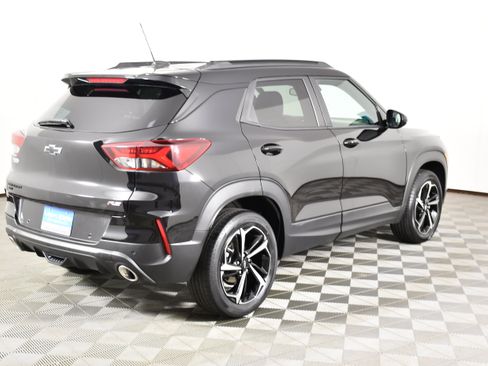 Used 2023 Chevrolet TrailBlazer RS w/ Sun and Liftgate Package AWD/4WD image 6