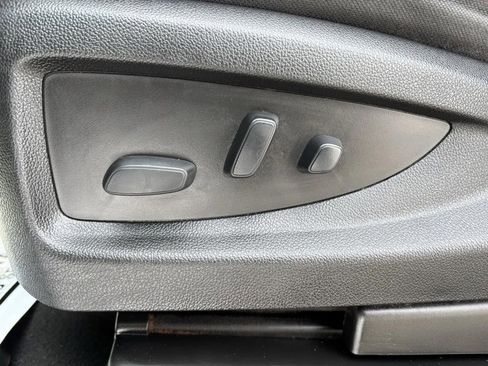 Used 2019 Chevrolet Silverado 1500 LT w/ All Star Edition image 24