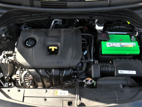 Used 2023 Kia Soul LX image 39