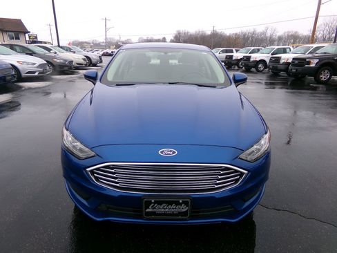 Used 2018 Ford Fusion SE image 7