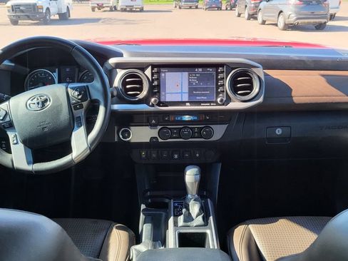 Used 2020 Toyota Tacoma Limited RWD image 28