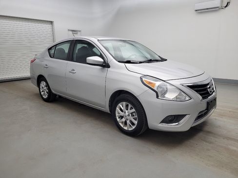 Used 2018 Nissan Versa SV w/ SV Special Edition image 11