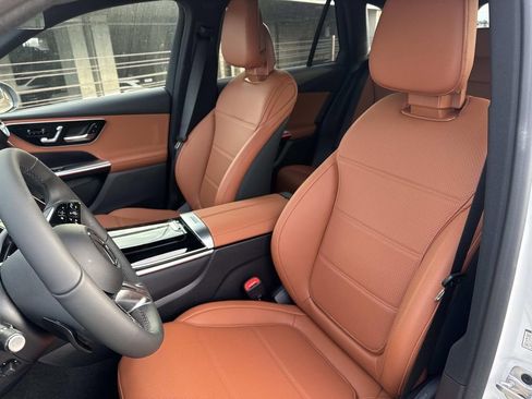 New 2026 Mercedes-Benz GLC 300 image 9