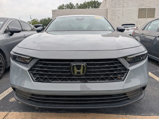Used 2024 Honda Accord Sport image 9