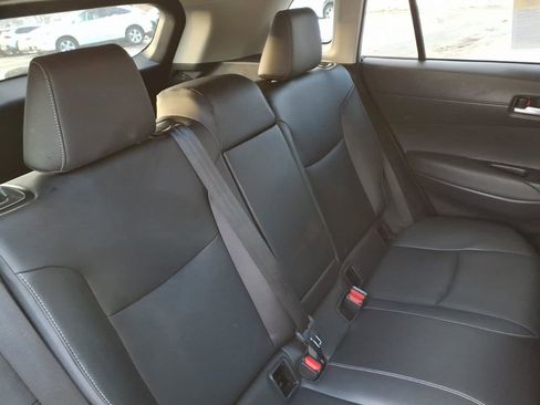 Used 2022 Toyota Corolla Cross XLE w/ Convenience Package image 22