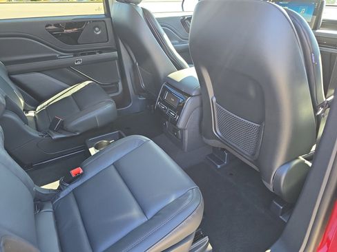 New 2026 Lincoln Aviator Reserve image 11
