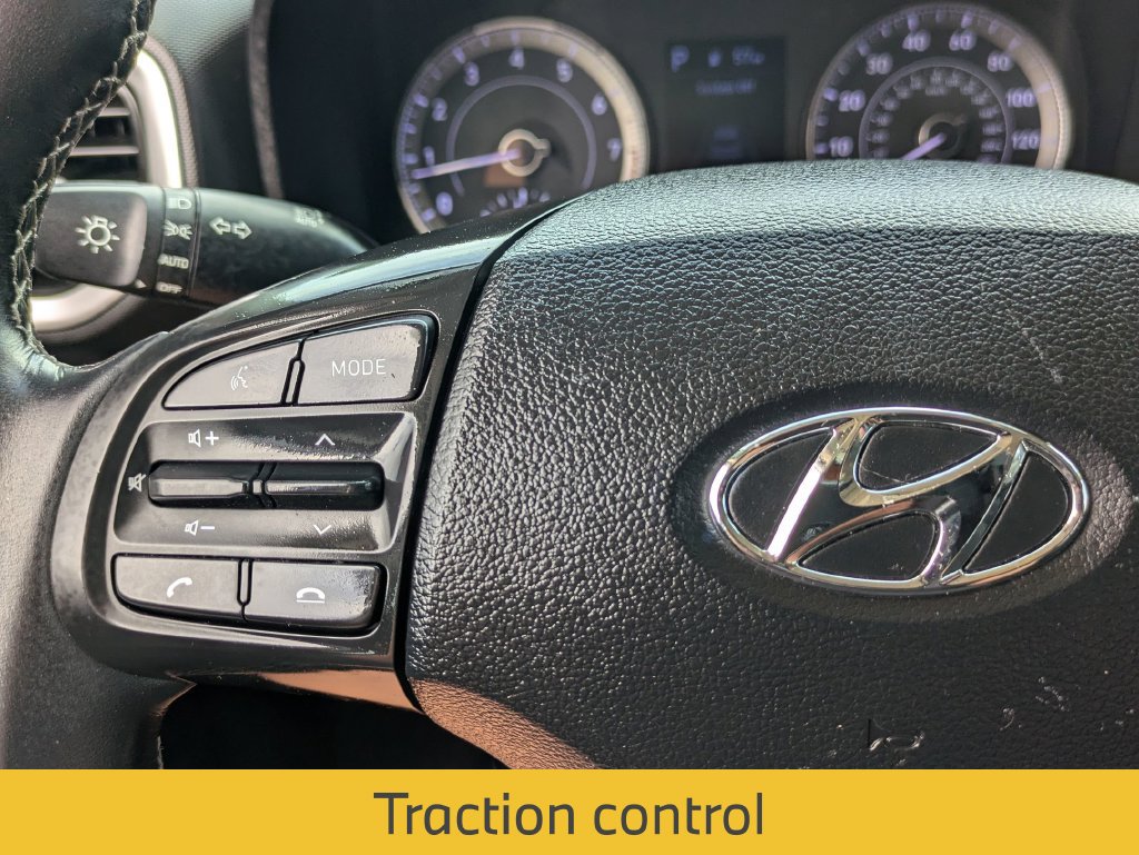 Used 2022 Hyundai Venue SEL FWD image 19