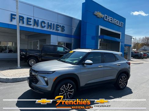 Used 2024 Chevrolet TrailBlazer ACTIV AWD/4WD image 1